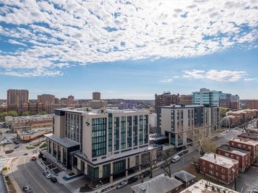 4545 Wornall Road, Unit 1210, Kansas City, MO 64111