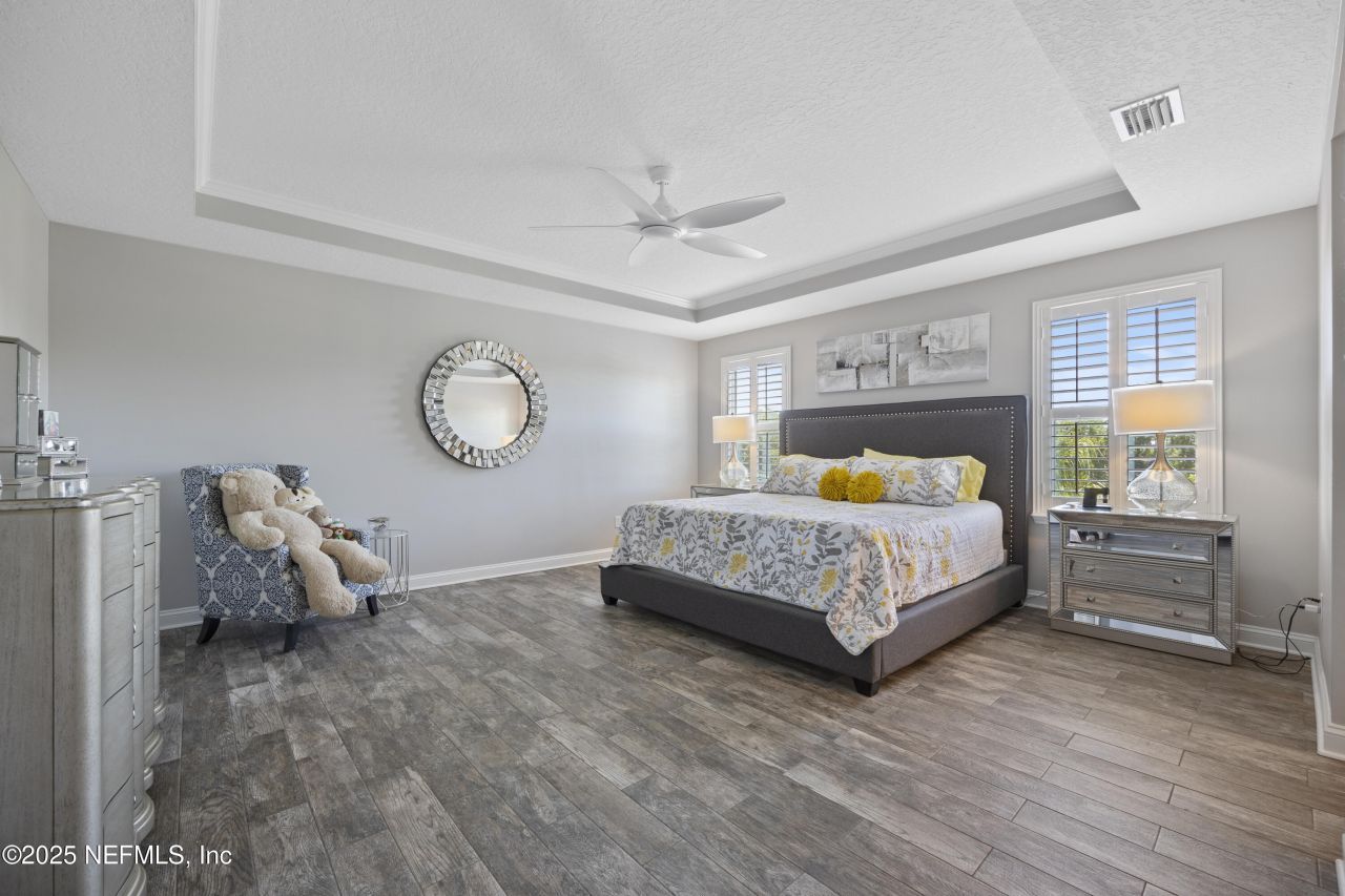 4037 Seaside Drive E, Jacksonville Beach, FL 32250 Photo