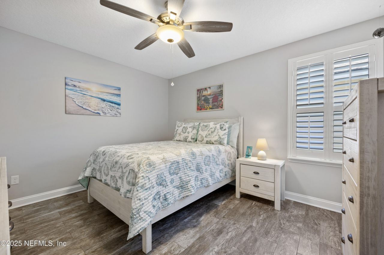 4037 Seaside Drive E, Jacksonville Beach, FL 32250 Photo