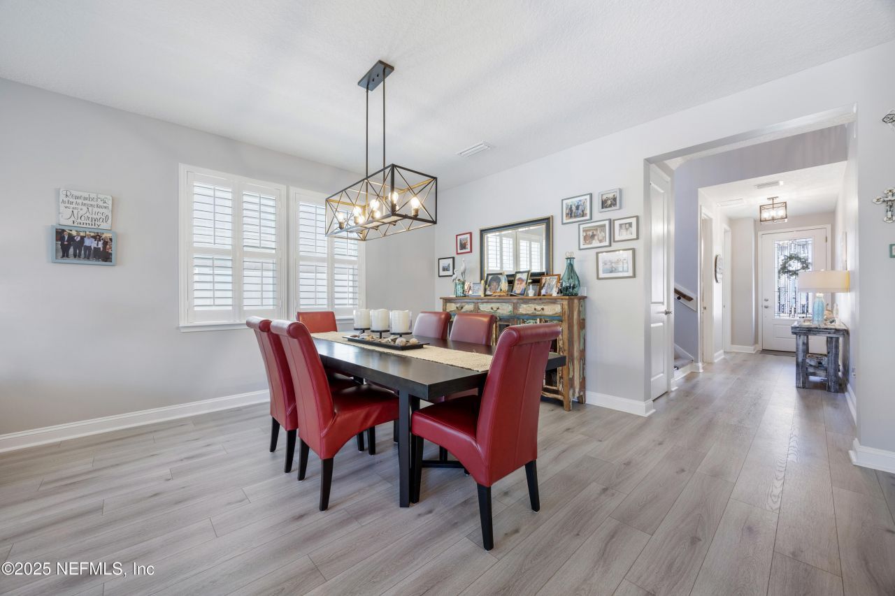 4037 Seaside Drive E, Jacksonville Beach, FL 32250 Photo