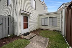 800 9th Ave. S photo 4