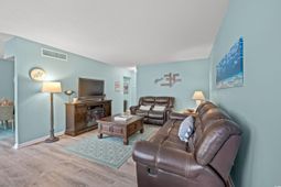 800 9th Ave. S photo 4