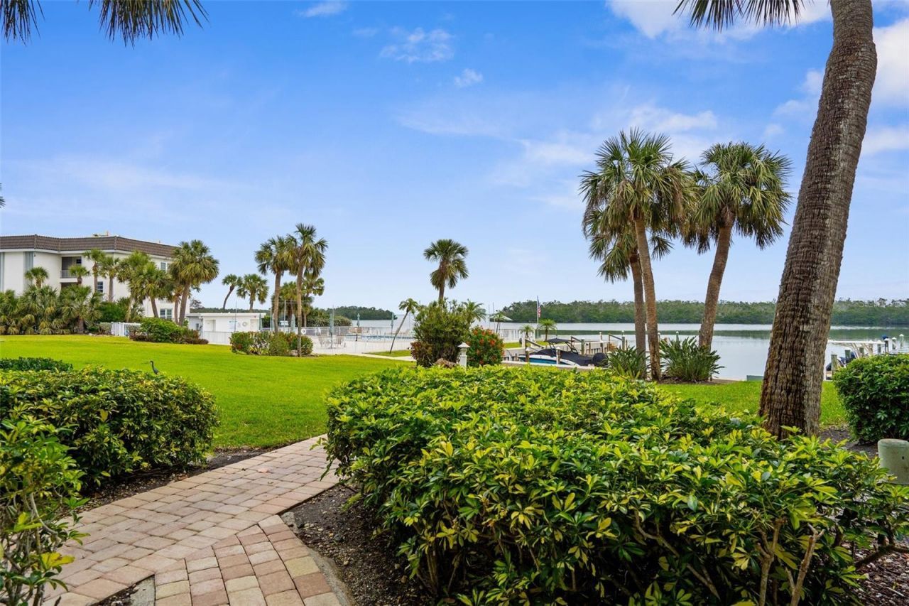 600 Sutton Place, Unit 101B, Longboat Key, FL 34228 Photo