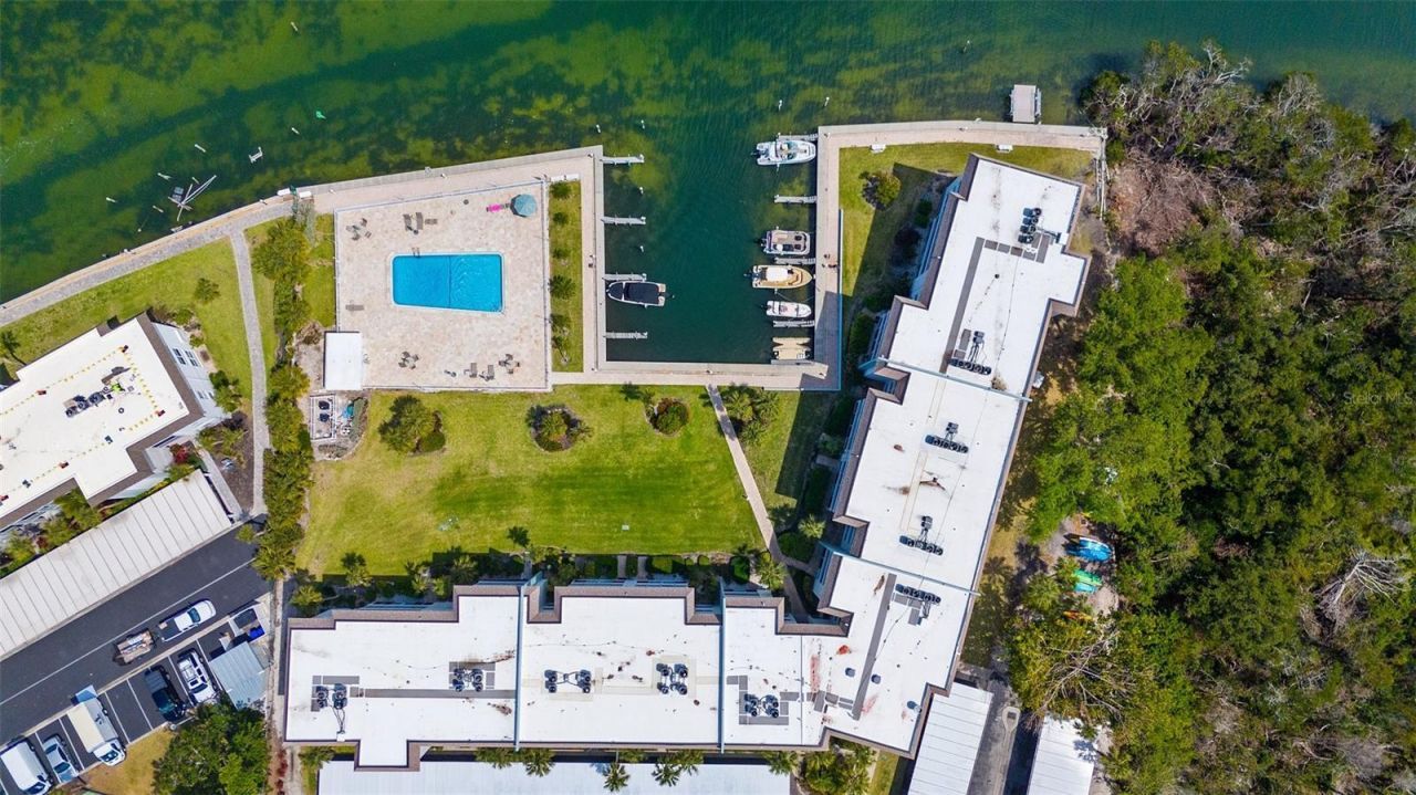 600 Sutton Place, Unit 101B, Longboat Key, FL 34228 Photo