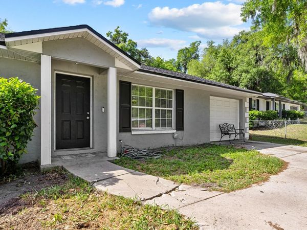 2005 Saint Johns Ave, Palatka, FL 32177