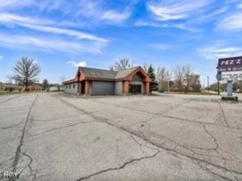 5348 E Lake Road, Sheffield Lake, OH 44054 Photo 8