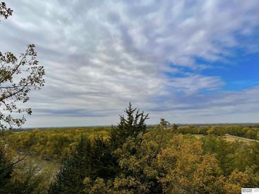 24109 U Circle, Elkhorn, NE 68022