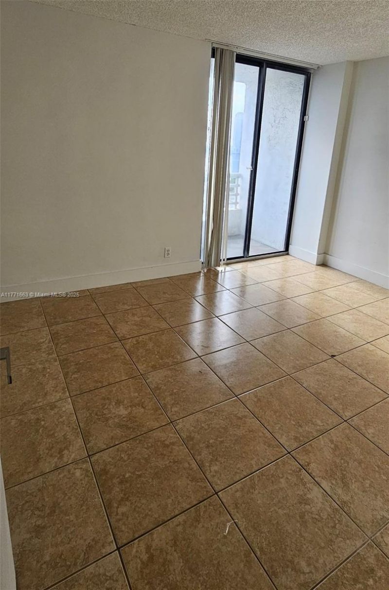 3300 NE 192nd St, Unit 1012, Aventura, FL 33180 Photo