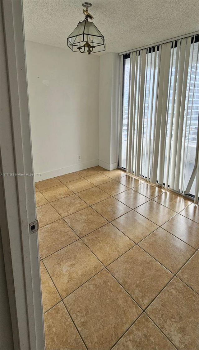 3300 NE 192nd St, Unit 1012, Aventura, FL 33180 Photo