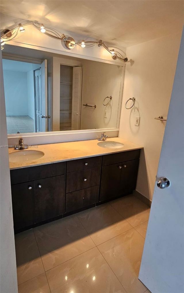 3300 NE 192nd St, Unit 1012, Aventura, FL 33180 Photo