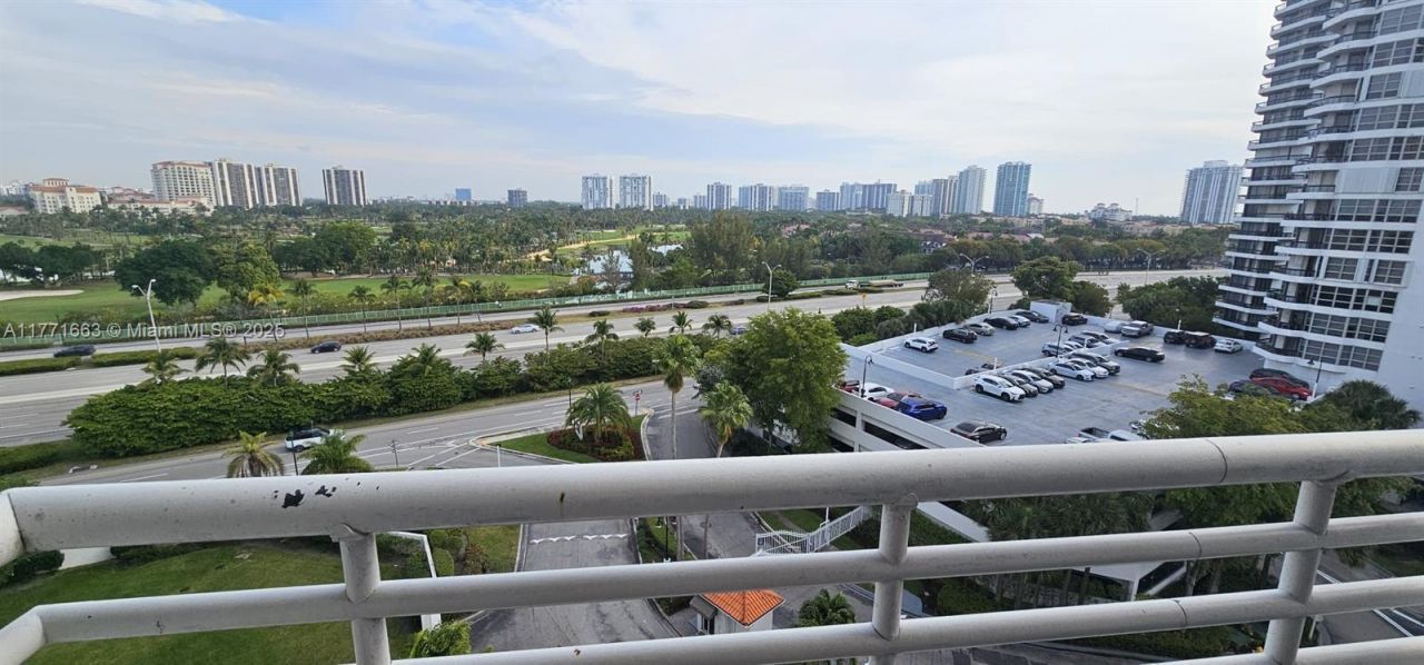 3300 NE 192nd St, Unit 1012, Aventura, FL 33180 Photo