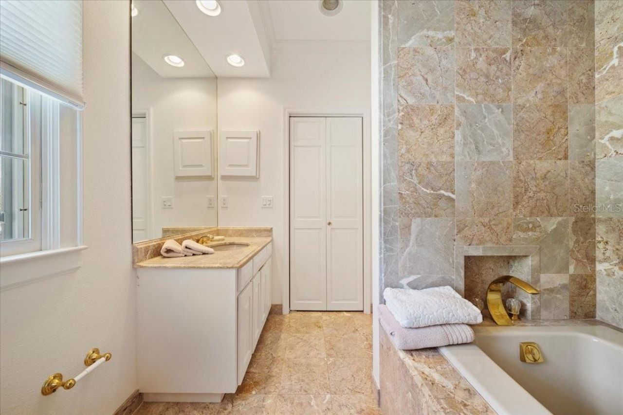 236 Saint James Park, Osprey, FL 34229 Photo