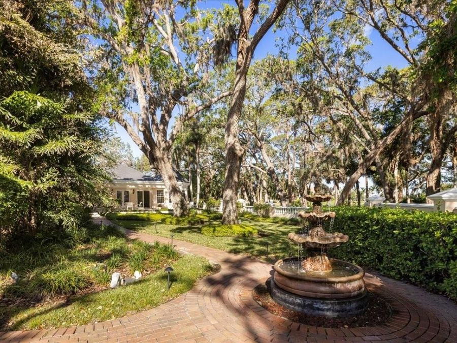 Property Image 80