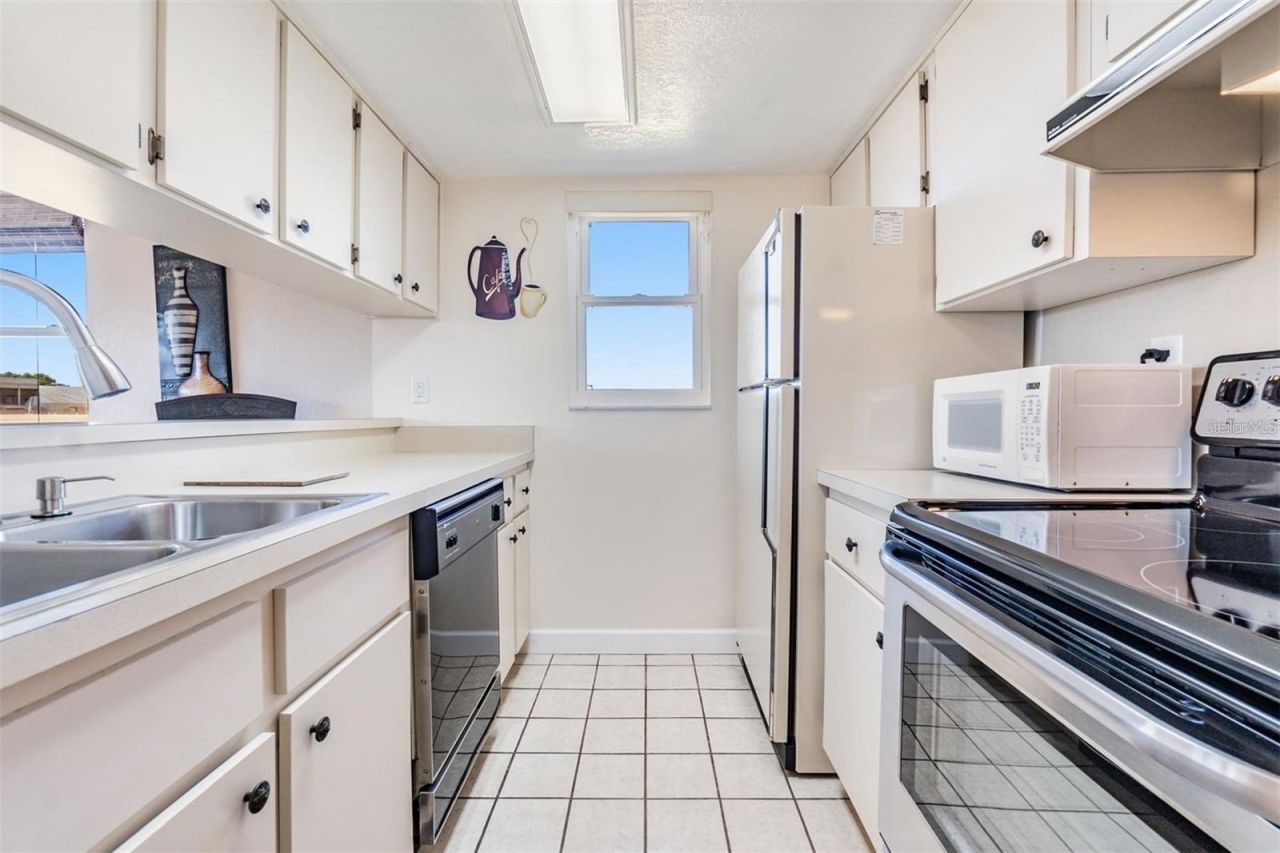2525 West Bay Drive, Unit B44, Belleair Bluffs, FL 33770 Photo