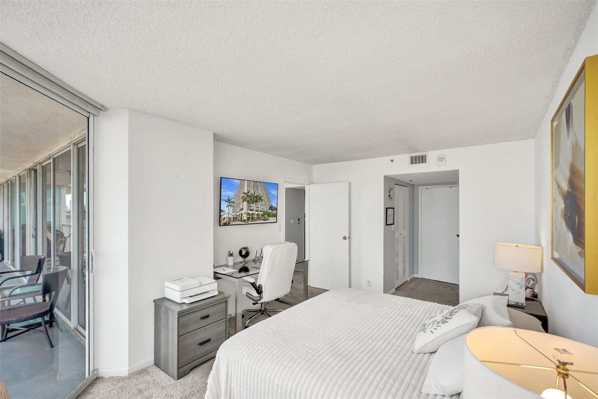 7601 E Treasure Drive, Unit 617, North Bay Village, FL 33141 Photo