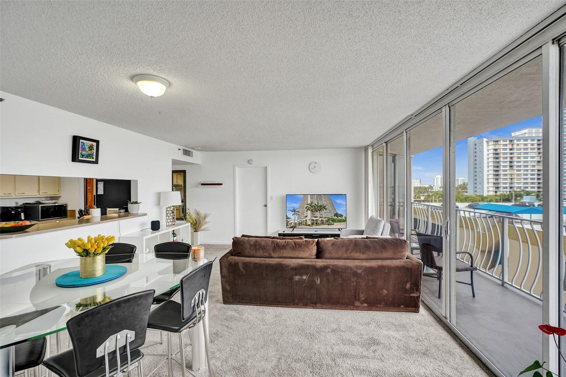 7601 E Treasure Drive, Unit 617, North Bay Village, FL 33141 Photo