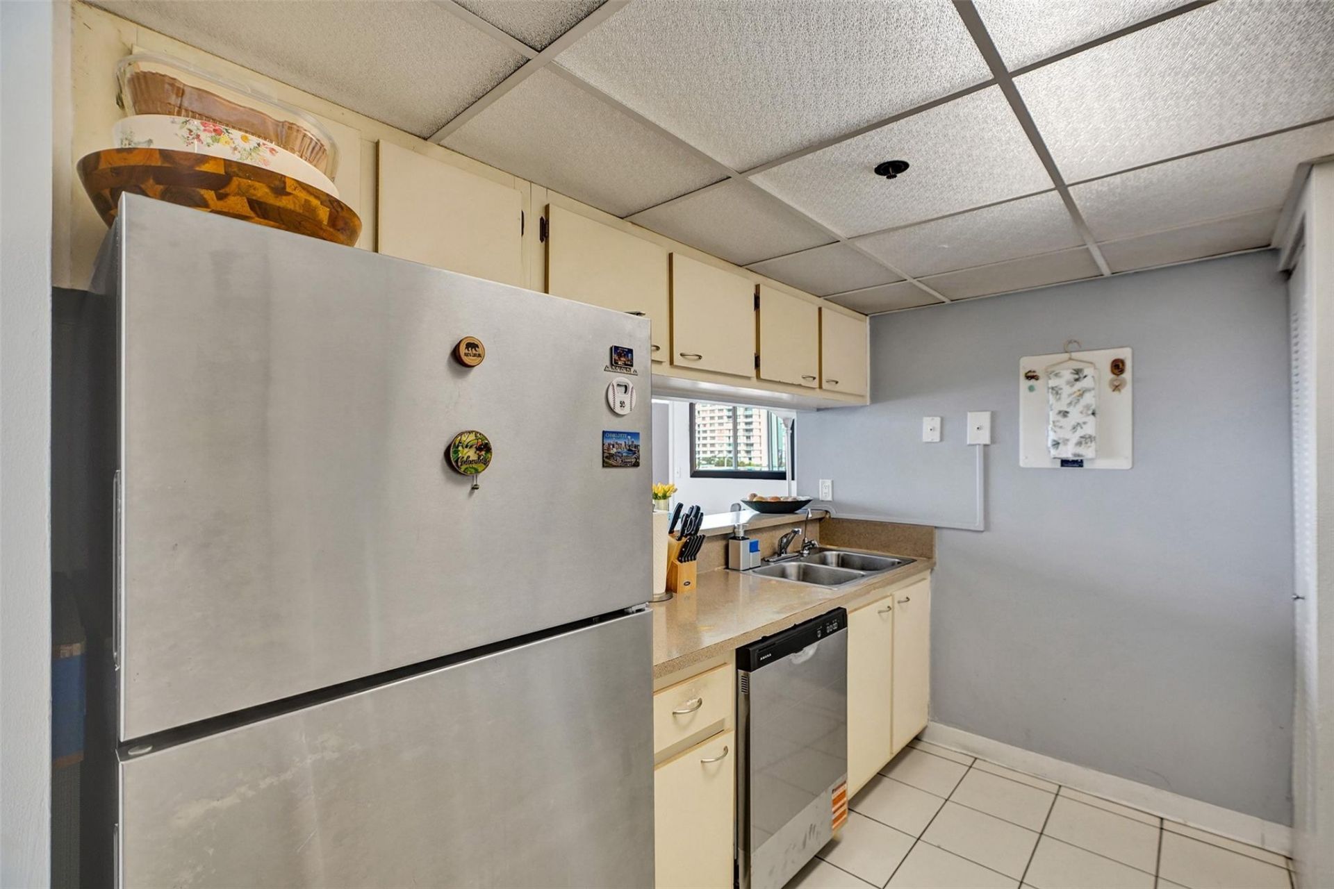 7601 E Treasure Drive, Unit 617, North Bay Village, FL 33141 Photo