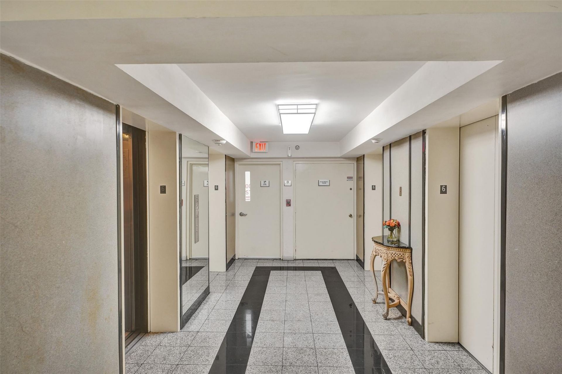 7601 E Treasure Drive, Unit 617, North Bay Village, FL 33141 Photo