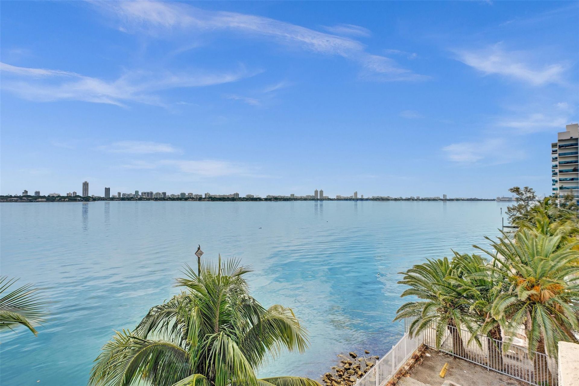 7601 E Treasure Drive, Unit 617, North Bay Village, FL 33141 Photo