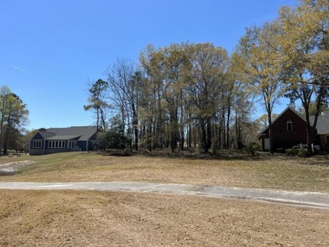 5 Fairway Drive Photo 18