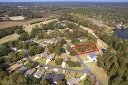 5 Fairway Drive photo 4