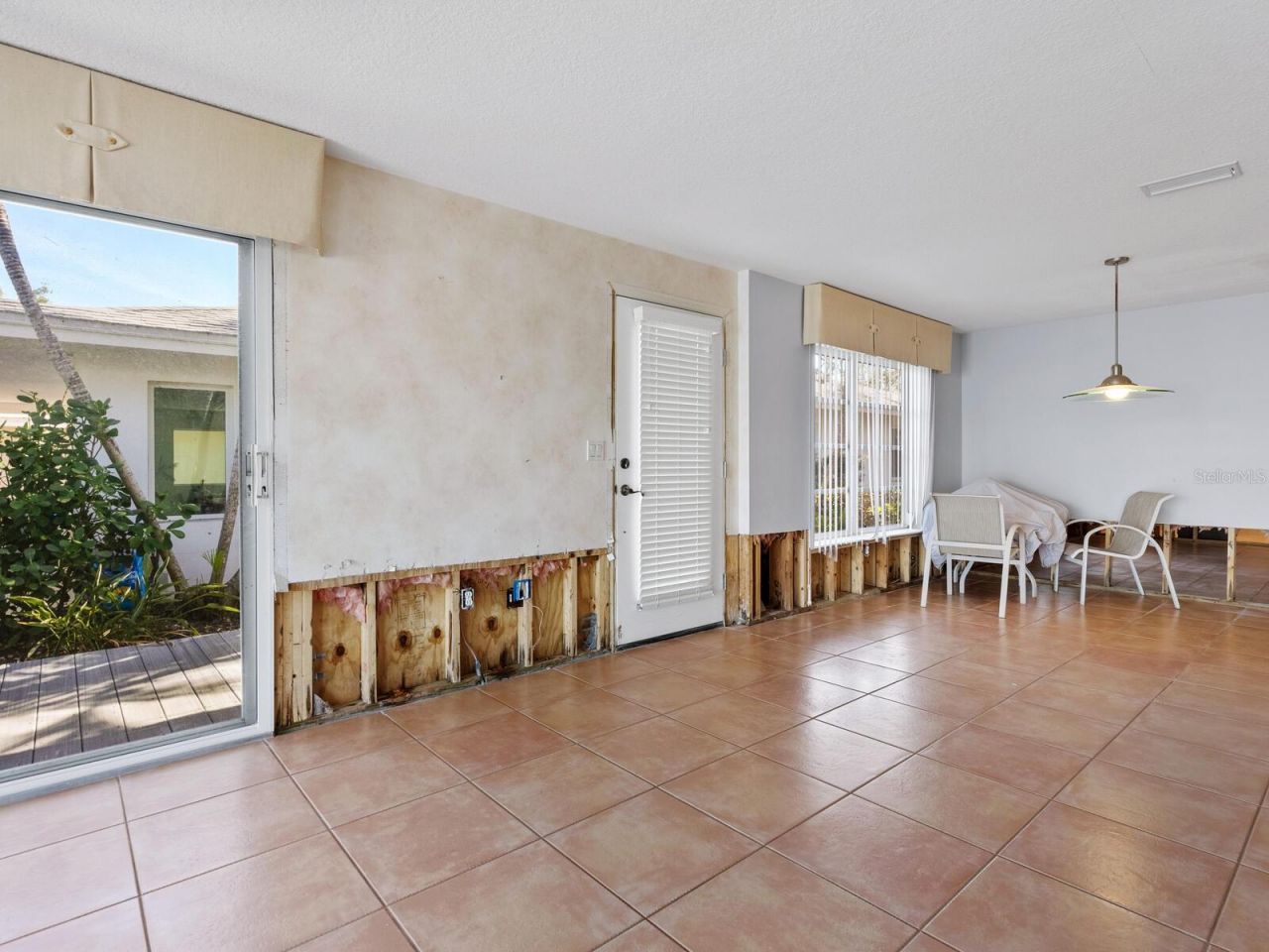 1374 Moonmist Drive, Unit B1, Sarasota, FL 34242 Photo