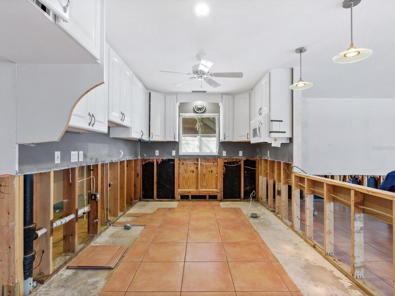 1374 Moonmist Drive, Unit B1, Sarasota, FL 34242 Photo