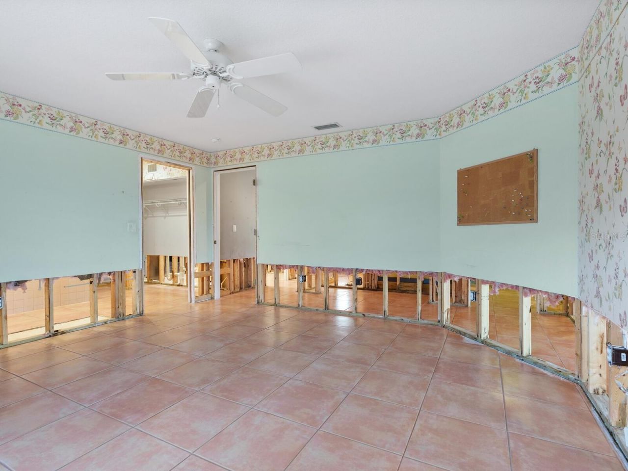 1374 Moonmist Drive, Unit B1, Sarasota, FL 34242 Photo