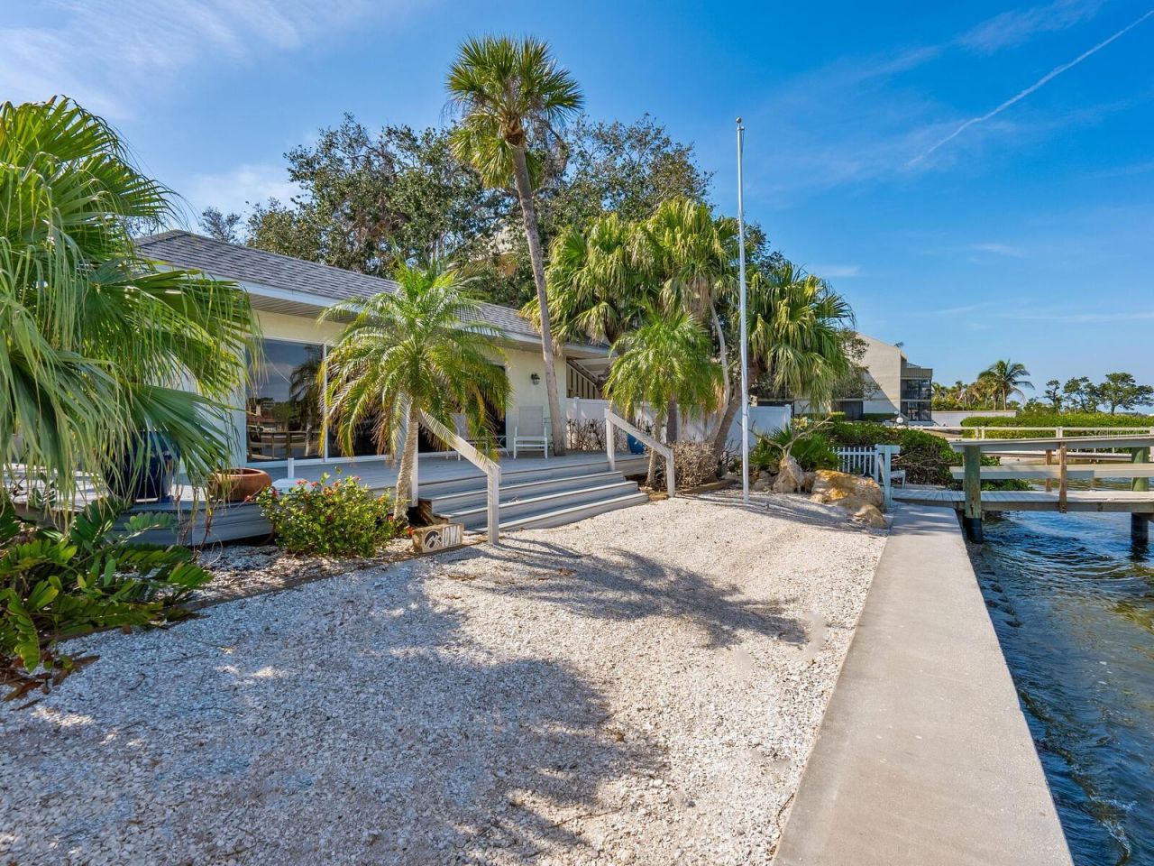 1374 Moonmist Drive, Unit B1, Sarasota, FL 34242 Photo