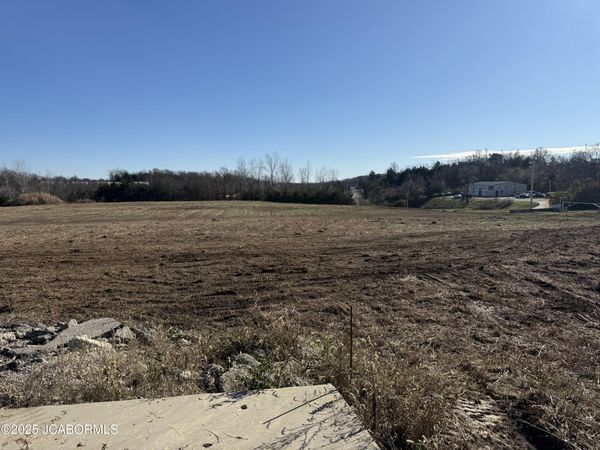 311 VETERANS LANE, Jefferson City, MO 65101