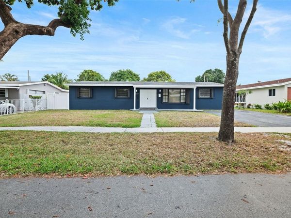 18321 NE 7th Ct, North Miami Beach, FL 33179