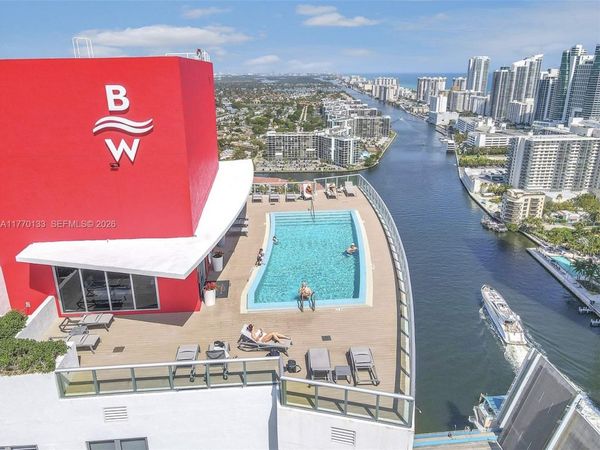 2600 E Hallandale Beach Blvd, Unit T1001, Hallandale Beach, FL 33009