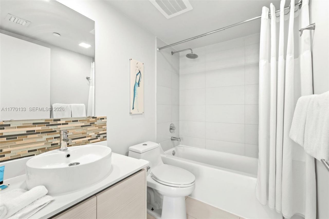 2600 E Hallandale Beach Blvd, Unit T1001, Hallandale Beach, FL 33009 Photo