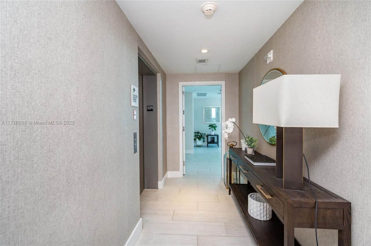 460 NE 28th St, Unit 3208, Miami, FL 33137 Photo