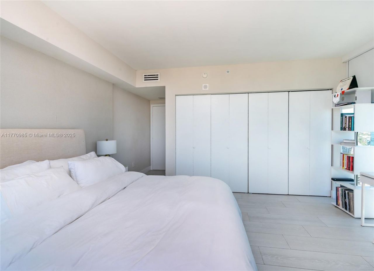 460 NE 28th St, Unit 3208, Miami, FL 33137 Photo