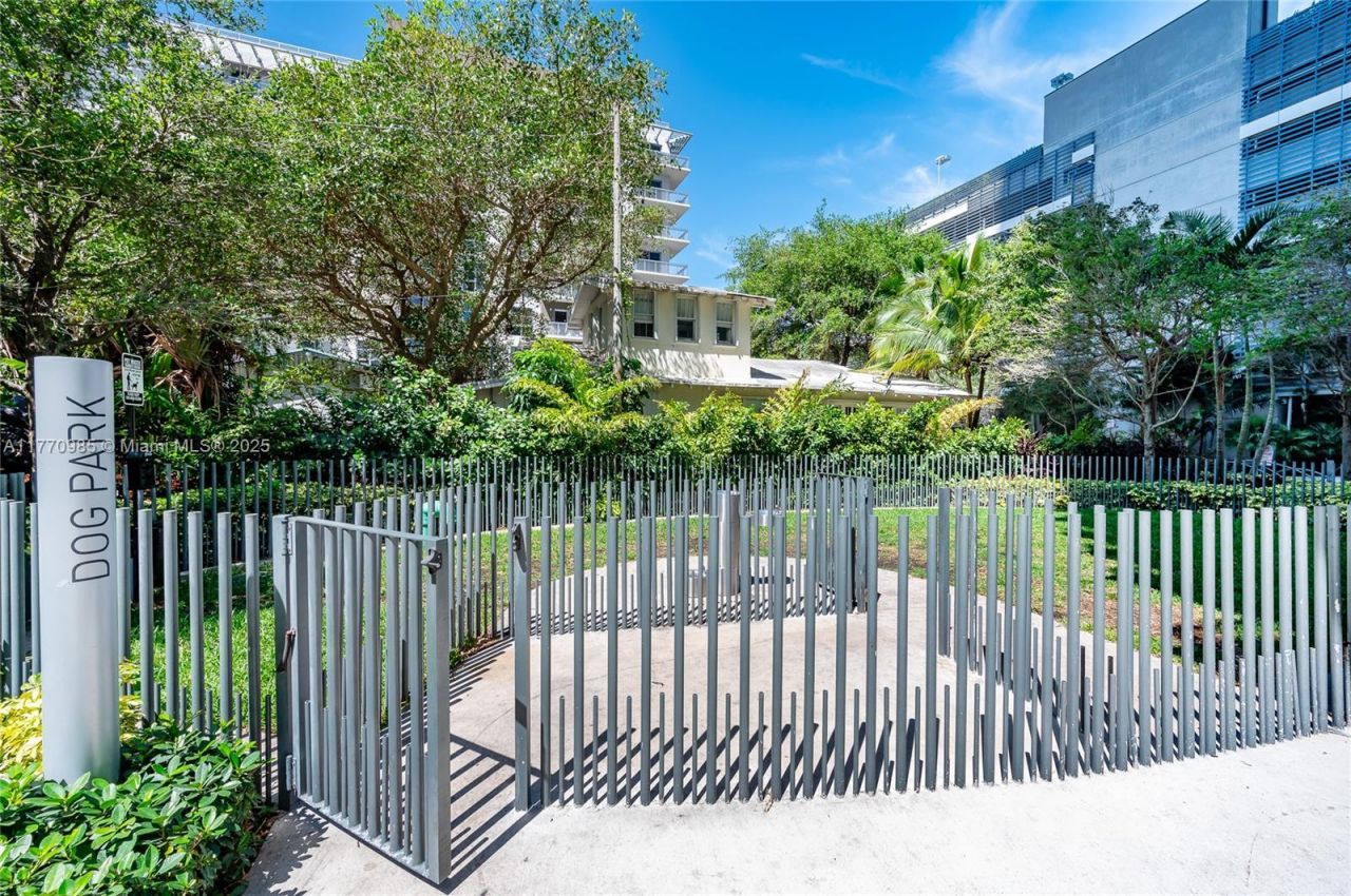 460 NE 28th St, Unit 3208, Miami, FL 33137 Photo