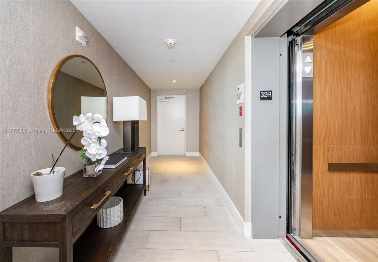 460 NE 28th St, Unit 3208, Miami, FL 33137 Photo