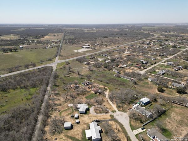 17423 Fx Ball, Elmendorf, TX 78112