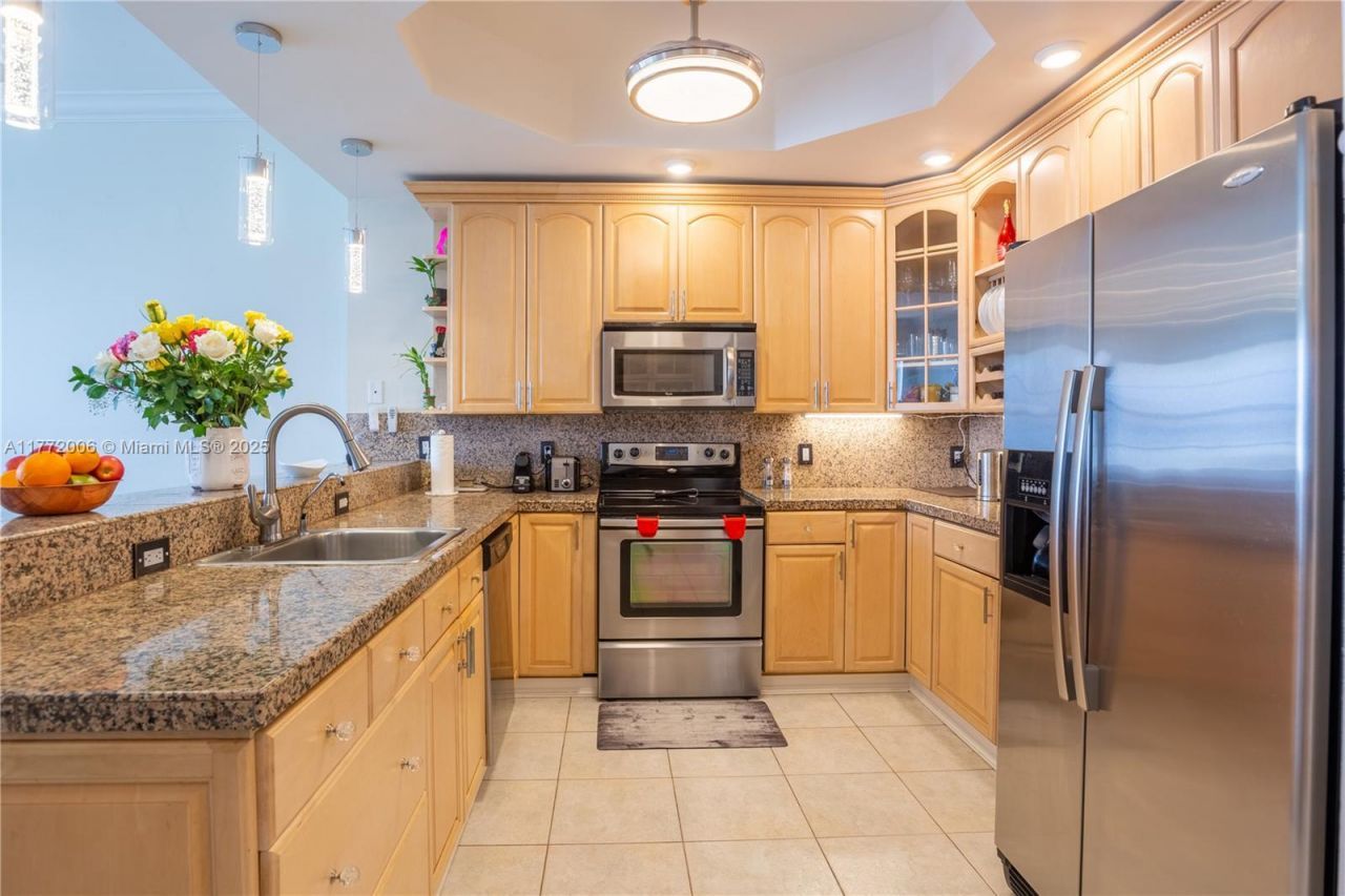 3725 S Ocean Dr, Unit PH18, Hollywood, FL 33019 Photo