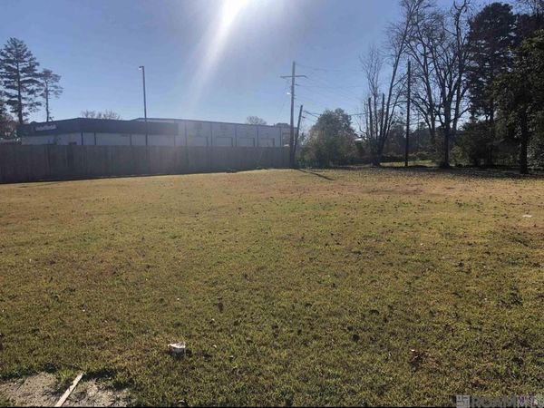 5588 Hooper Rd, Baton Rouge, LA 70811