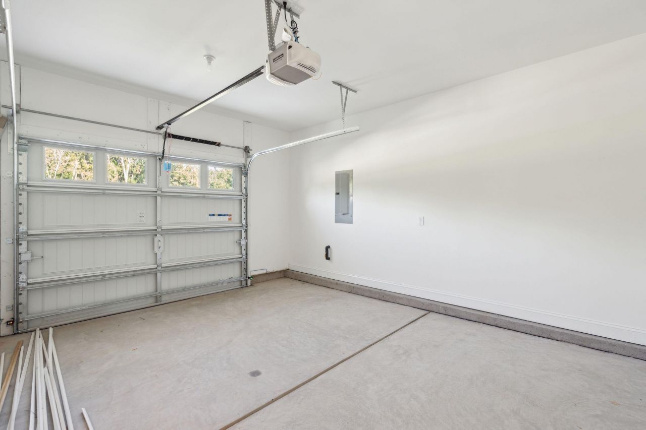 430 Queenview Lane Photo 35