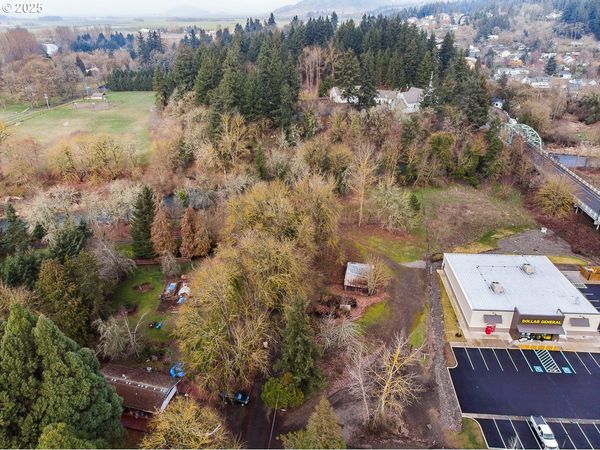 133 WASHBURN ST, Brownsville, OR 97327