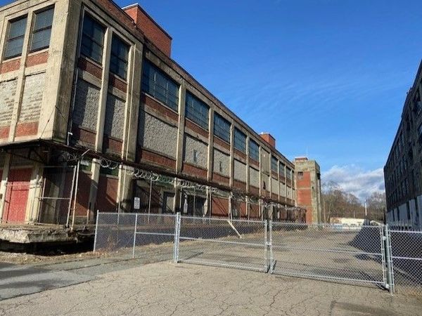 125 Perkins Ave, Brockton, MA 02302