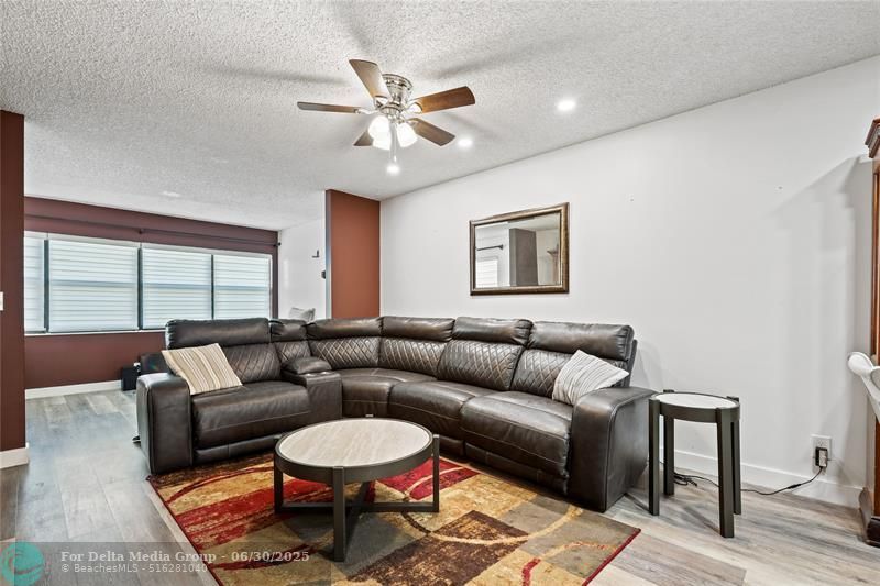 10123 Sunrise Lakes Boulevard, Unit 307, Sunrise, FL 33322 Photo