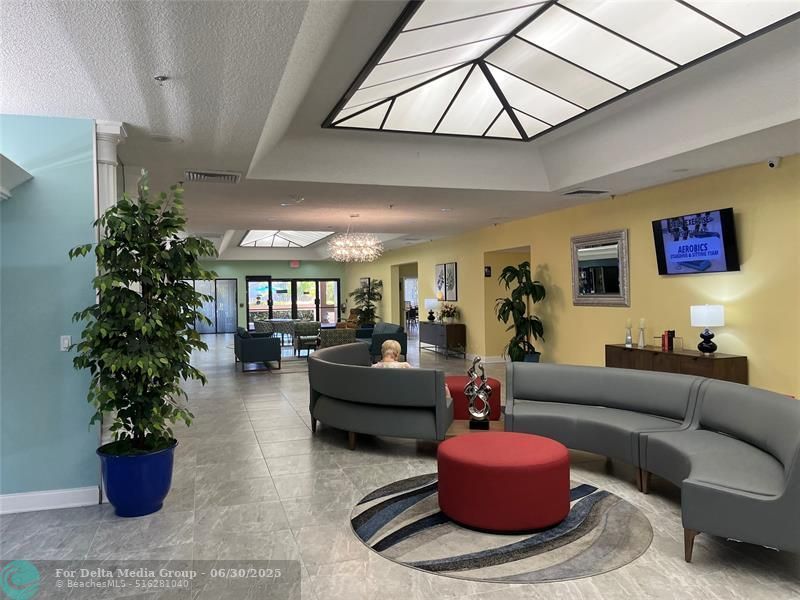 10123 Sunrise Lakes Boulevard, Unit 307, Sunrise, FL 33322 Photo