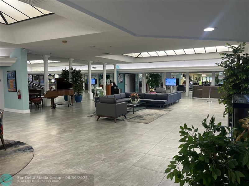 10123 Sunrise Lakes Boulevard, Unit 307, Sunrise, FL 33322 Photo