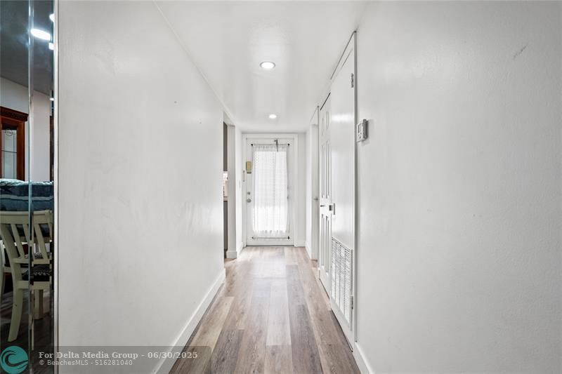 10123 Sunrise Lakes Boulevard, Unit 307, Sunrise, FL 33322 Photo