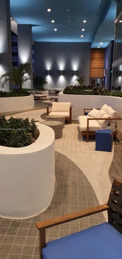 1300 Brickell Bay Dr, Unit 1107, Miami, FL 33131 Photo