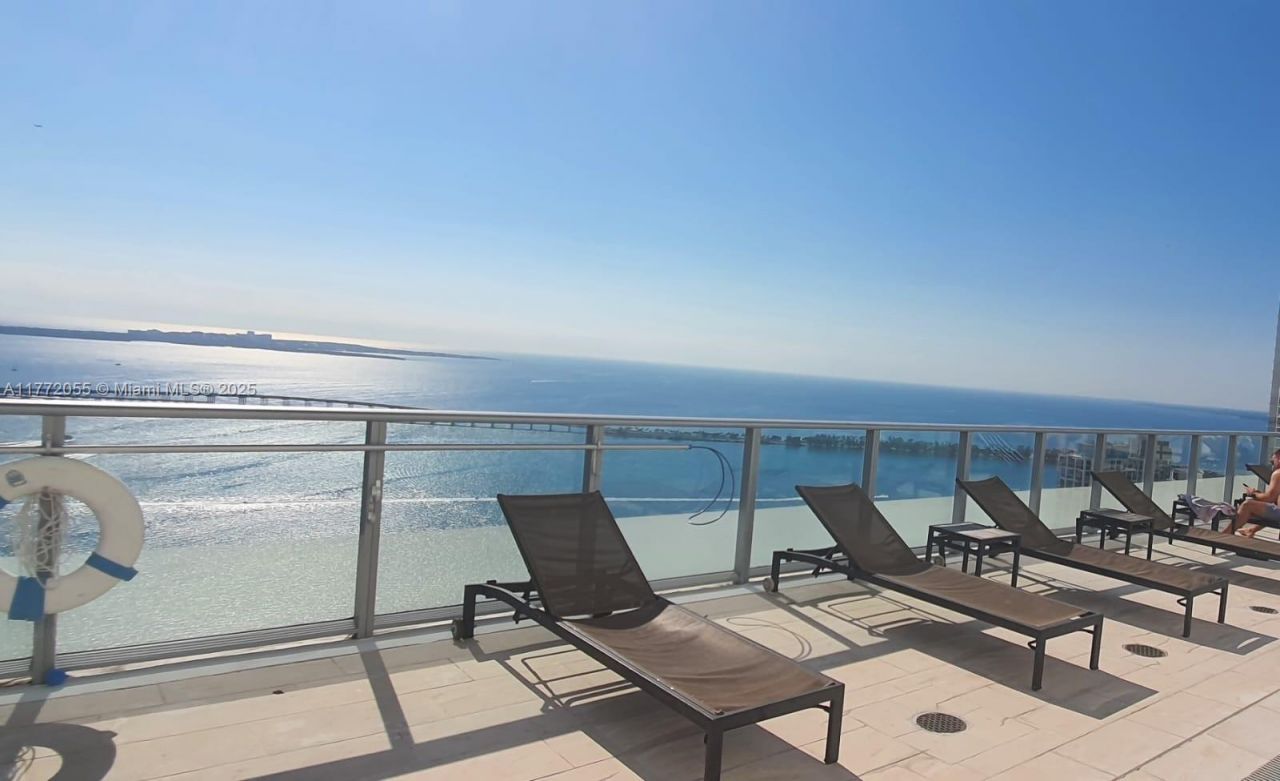 1300 Brickell Bay Dr, Unit 1107, Miami, FL 33131 Photo