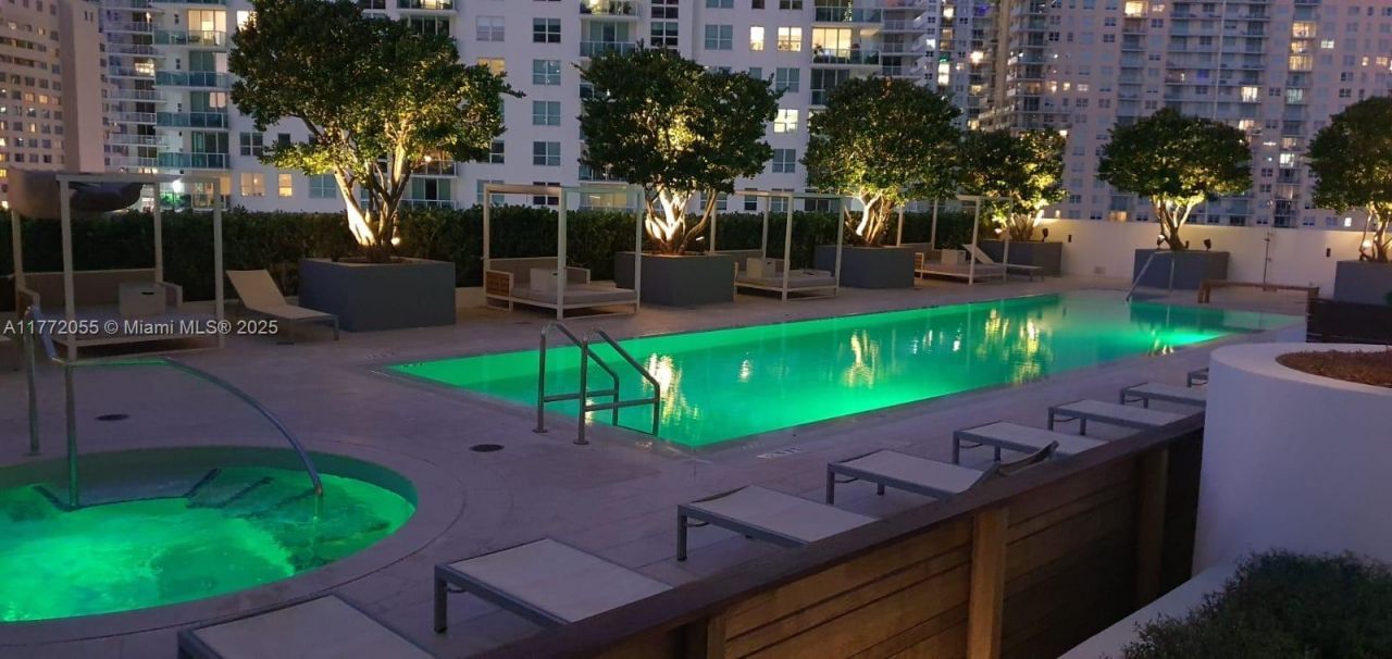 1300 Brickell Bay Dr, Unit 1107, Miami, FL 33131 Photo